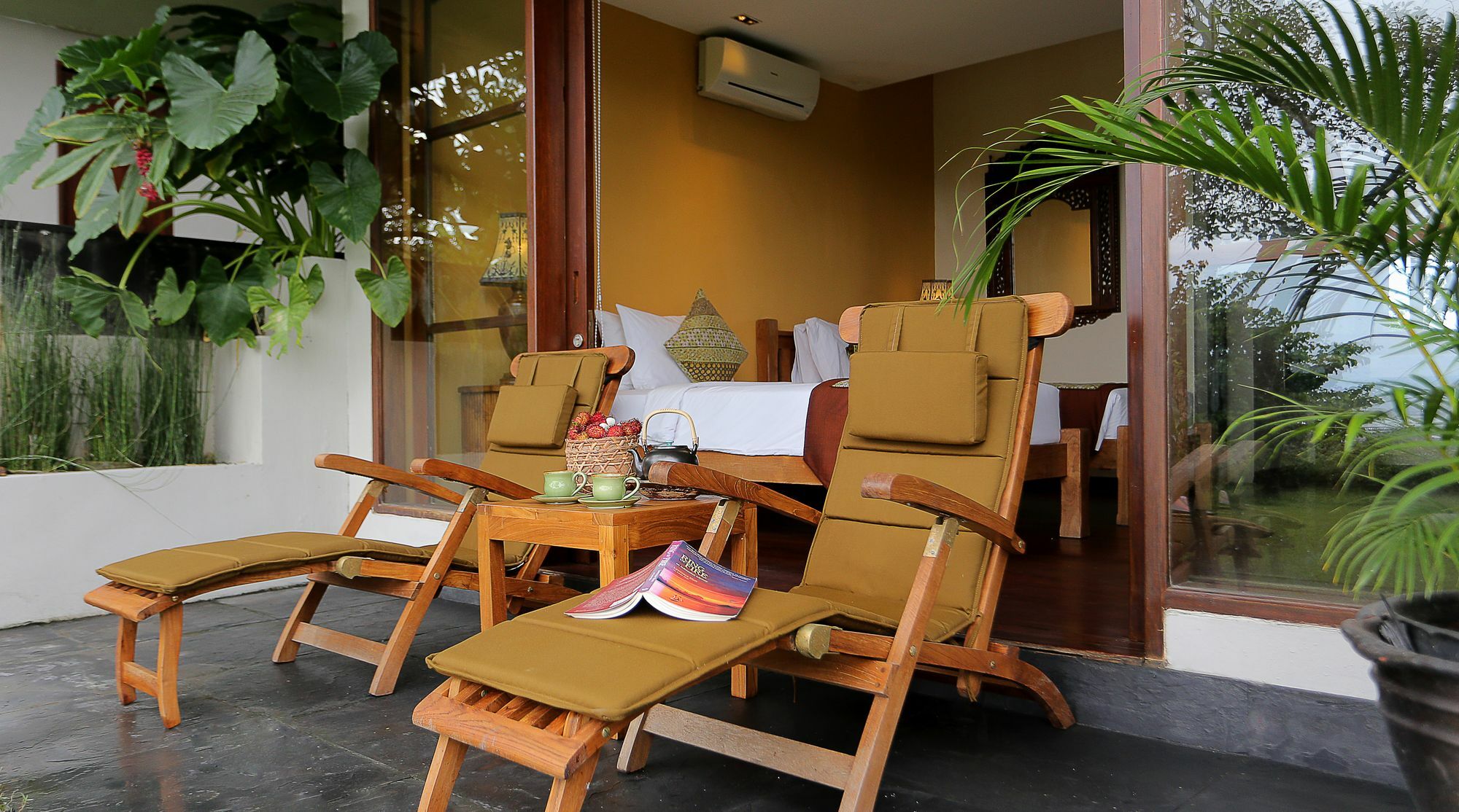 The Longhouse, Jimbaran - Bali Hotel Exterior foto