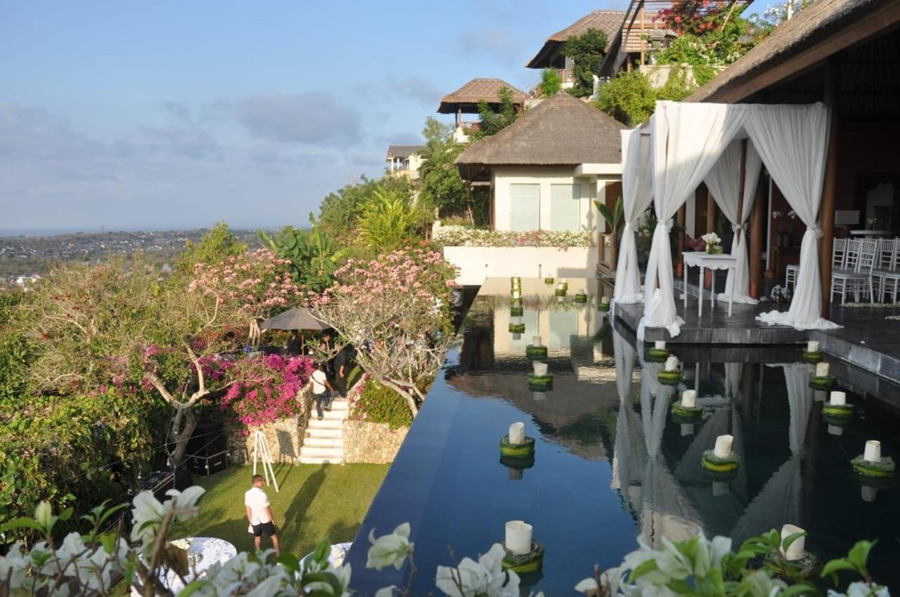 The Longhouse, Jimbaran - Bali Hotel Exterior foto